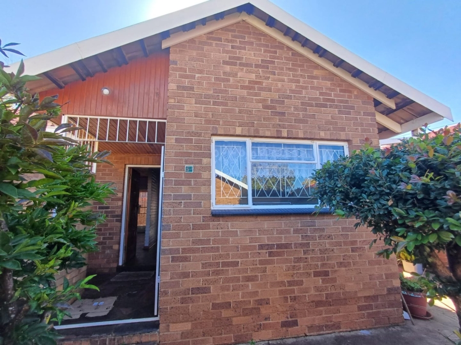 1 Bedroom Property for Sale in Flamwood North West